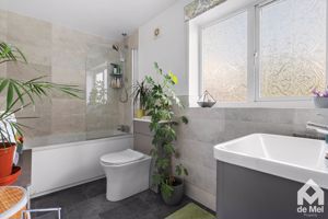 Photo 31- click for photo gallery